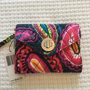 Vera Bradley Smartphone Wristlet Twilight Paisley